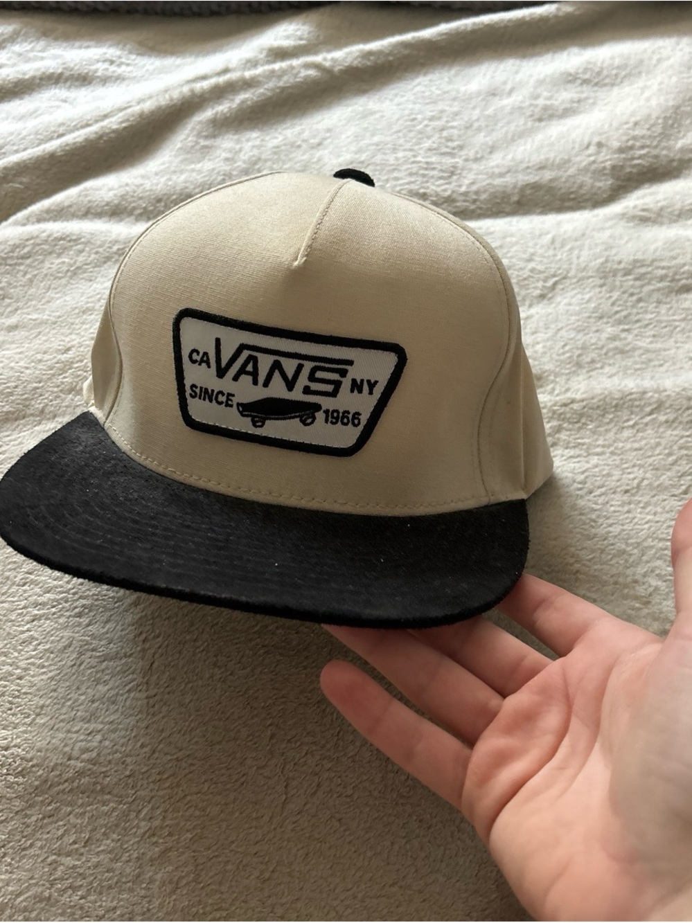 Vans Two-Tone Patch Trucker Hat - Cream & Black